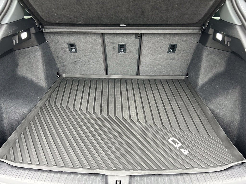 Used 2024 Audi Q4 e-tron Premium Plus AWD/4WD image 51