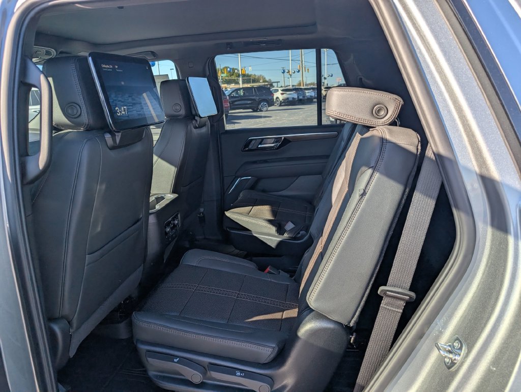 New 2027 Chevrolet Tahoe High Country AWD/4WD image 10