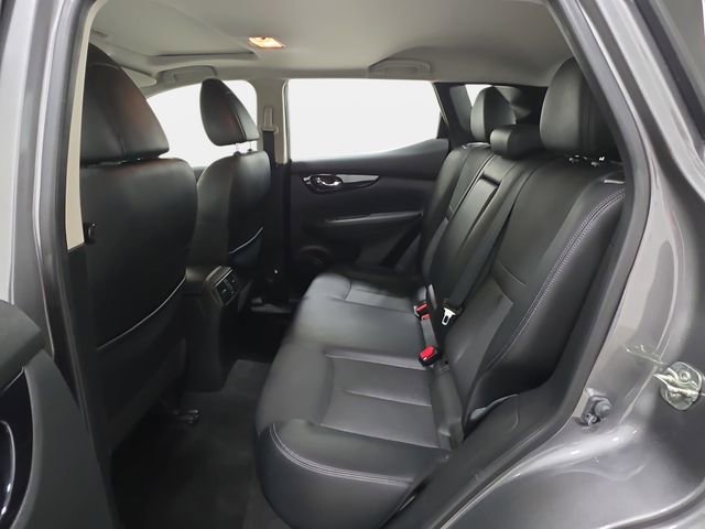 Used 2019 Nissan Rogue Sport SL w/ Premium Package image 13