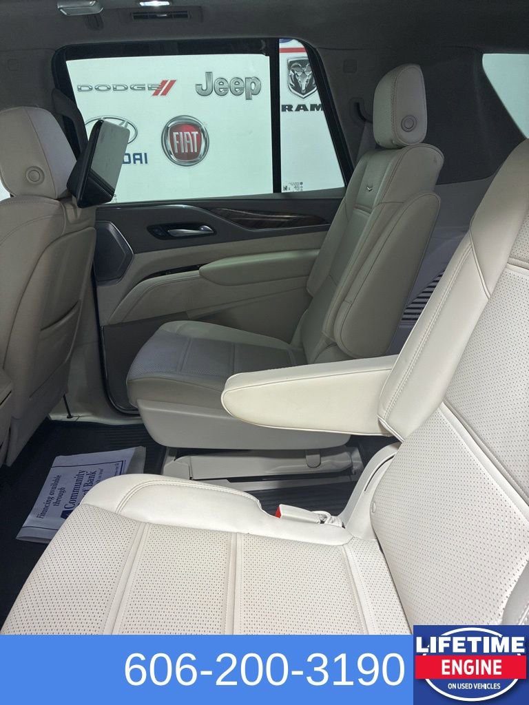 Used 2024 Cadillac Escalade Sport Platinum image 18