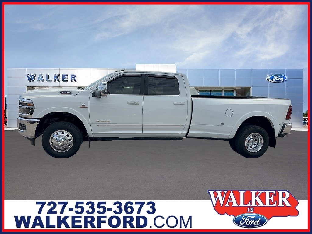 Used 2025 RAM 3500 Limited AWD/4WD image 1