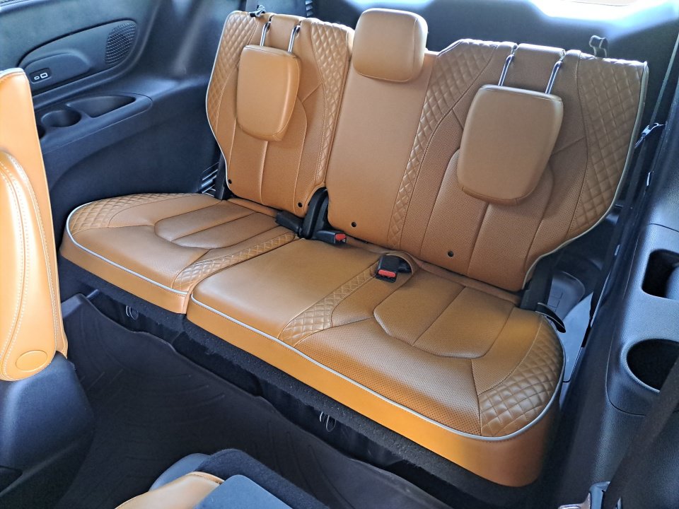 Used 2021 Chrysler Pacifica Pinnacle FWD image 15