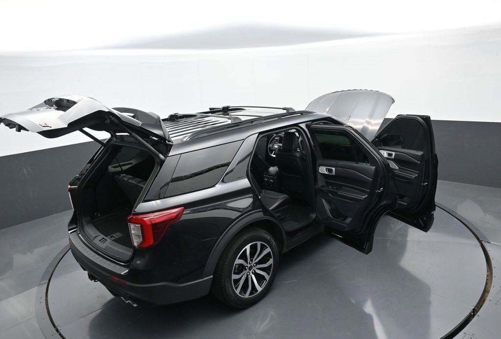 Used 2020 Ford Explorer ST w/ Premium Technology Package image 44