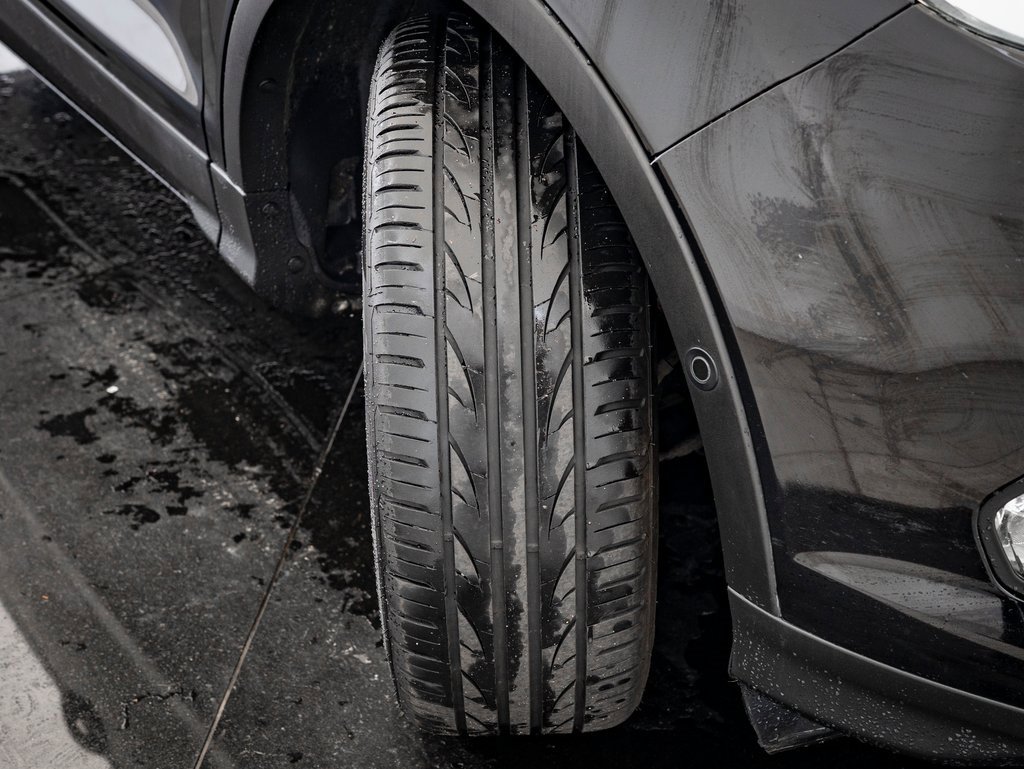 Used 2018 Ford Escape Titanium image 38