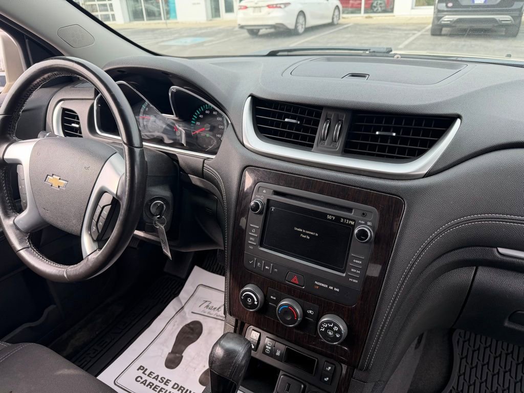Used 2016 Chevrolet Traverse LT w/ Style and Technology Package image 19