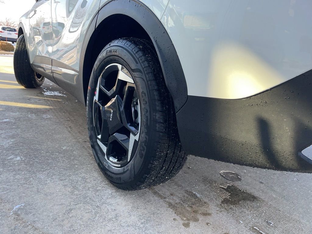 New 2026 Kia Sportage EX image 18