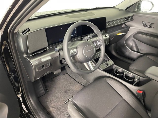New 2025 Hyundai Kona SEL image 3
