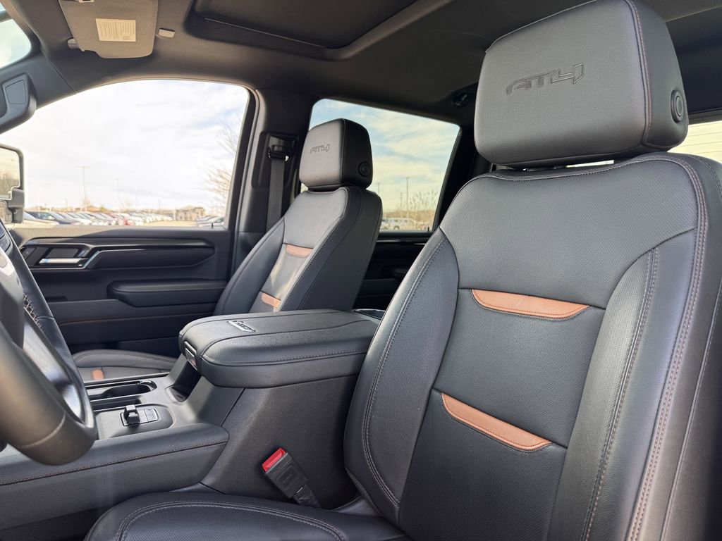 Used 2024 GMC Sierra 2500 AT4 w/ AT4 Premium Plus Package AWD/4WD image 27