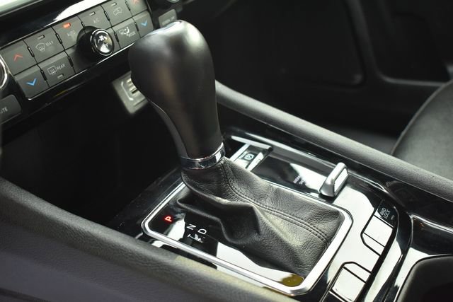 Used 2025 Jeep Compass Limited image 24