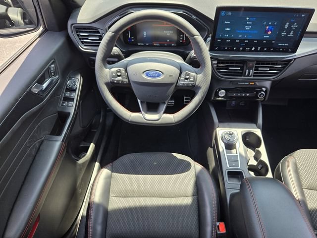 Used 2023 Ford Escape ST-Line w/ Tech Pack #1 AWD/4WD image 14