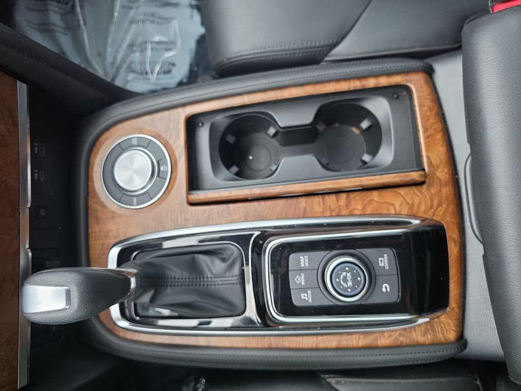Used 2021 Nissan Armada SL w/ Captain's Chairs Package RWD image 23