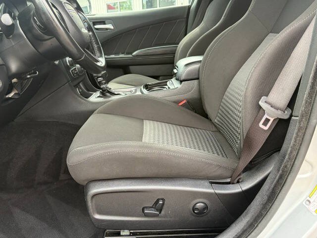 Used 2023 Dodge Charger GT w/ Blacktop Package RWD image 10