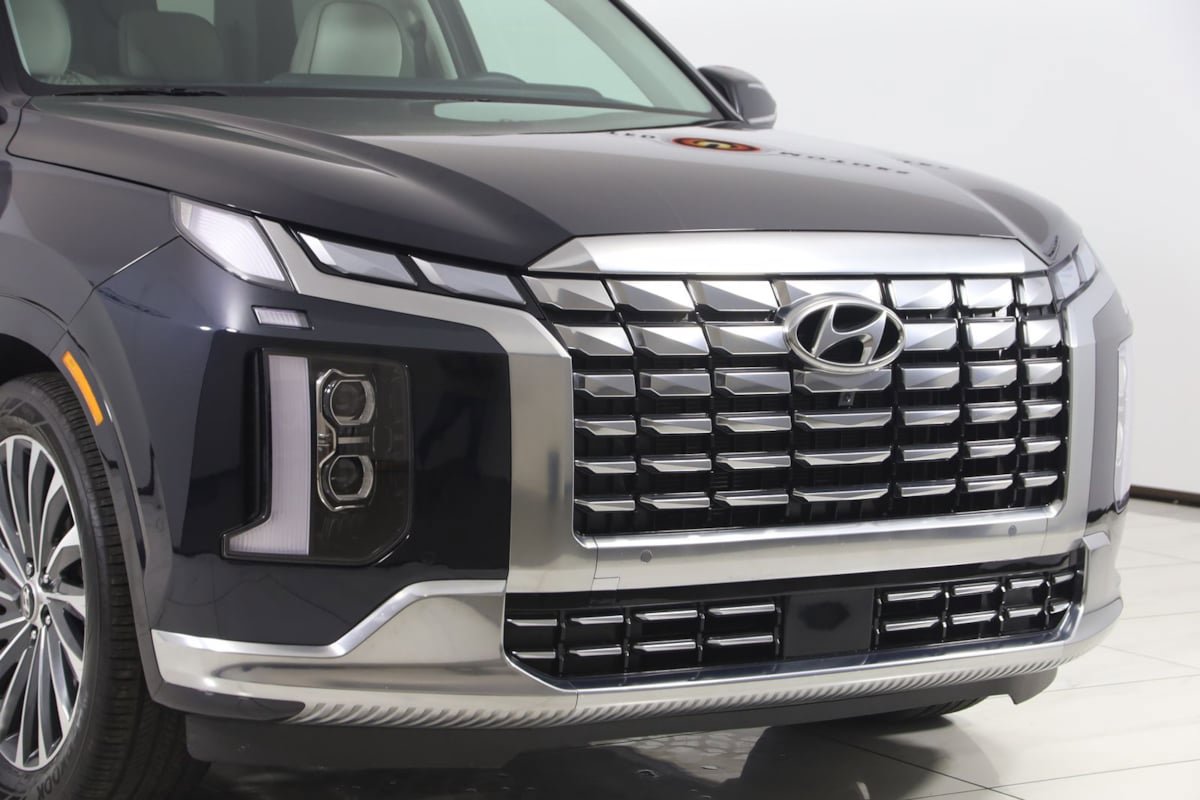 Used 2024 Hyundai Palisade Calligraphy FWD image 49