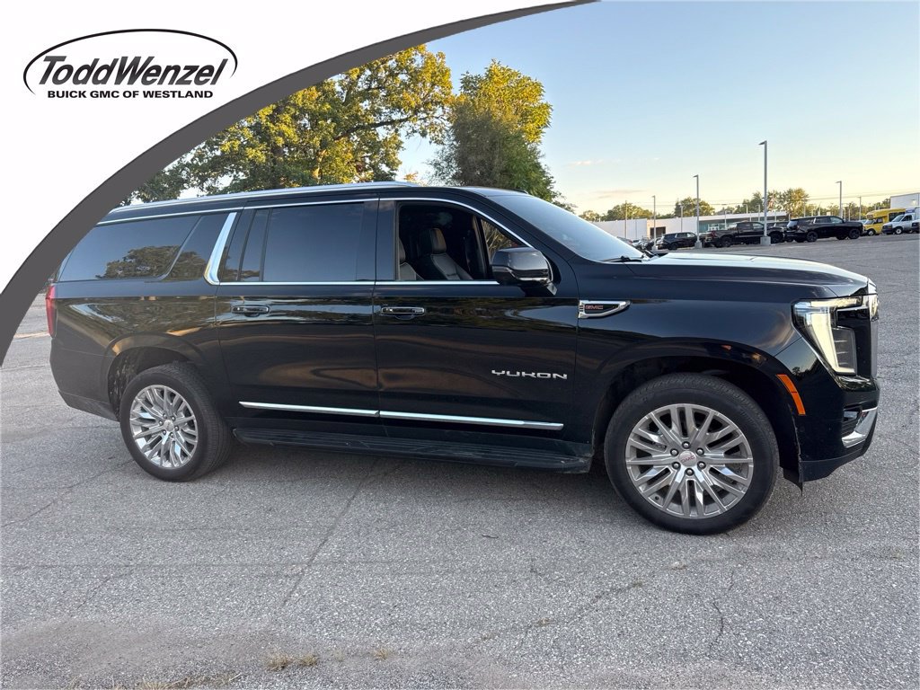 Used 2026 GMC Yukon XL Elevation w/ Elevation Premium Package AWD/4WD image 1