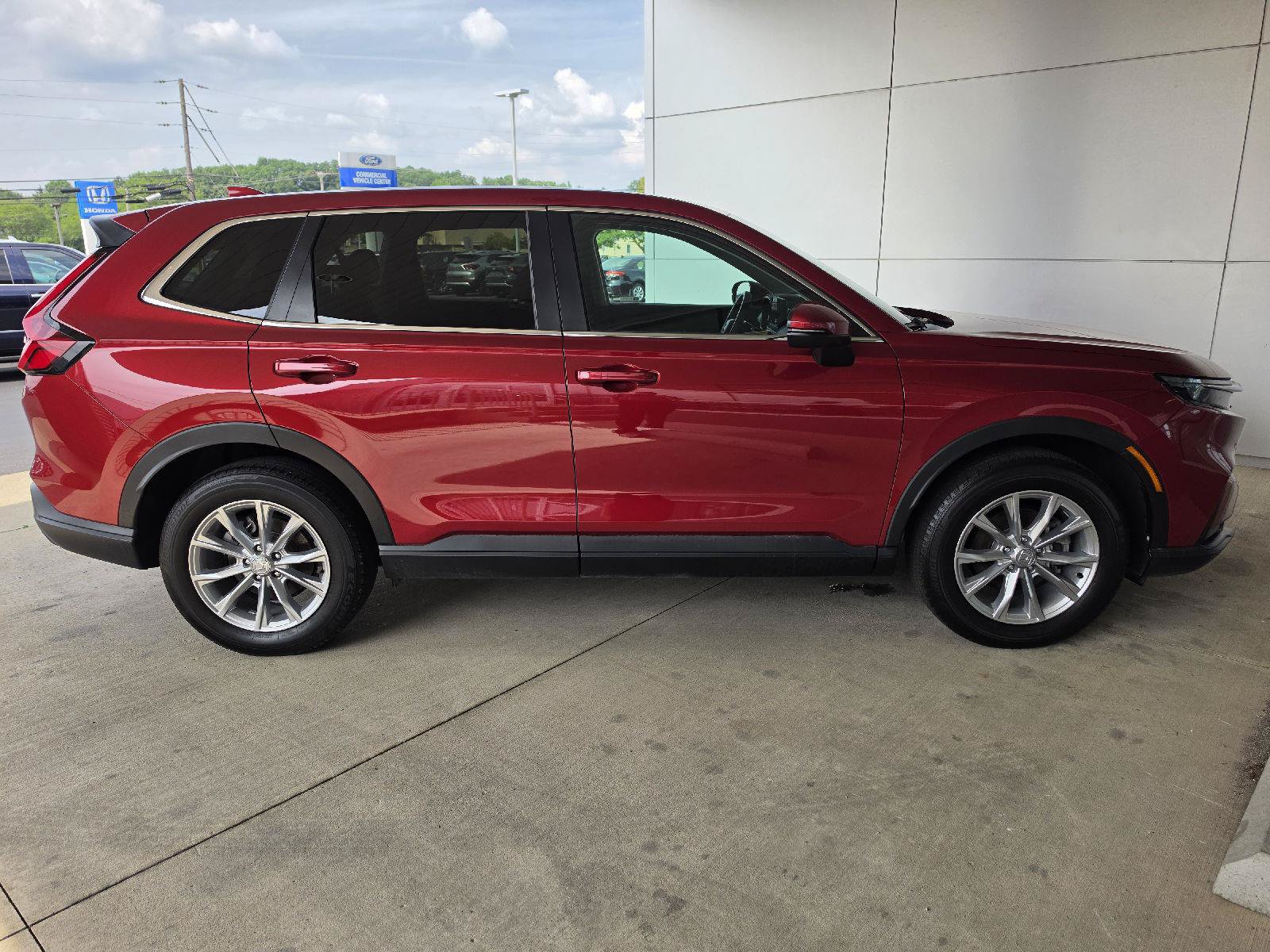 Used 2024 Honda CR-V EX image 6