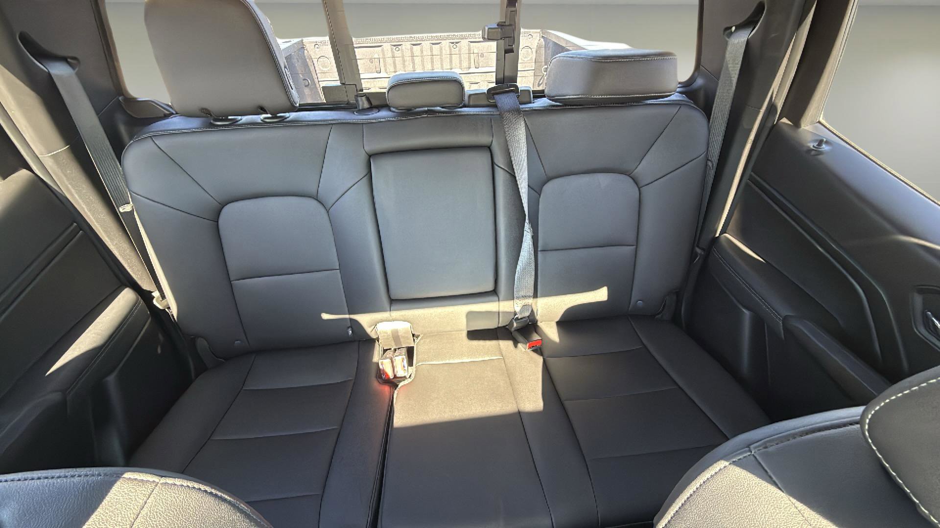 Used 2023 GMC Canyon Elevation w/ Elevation Premium Package image 13