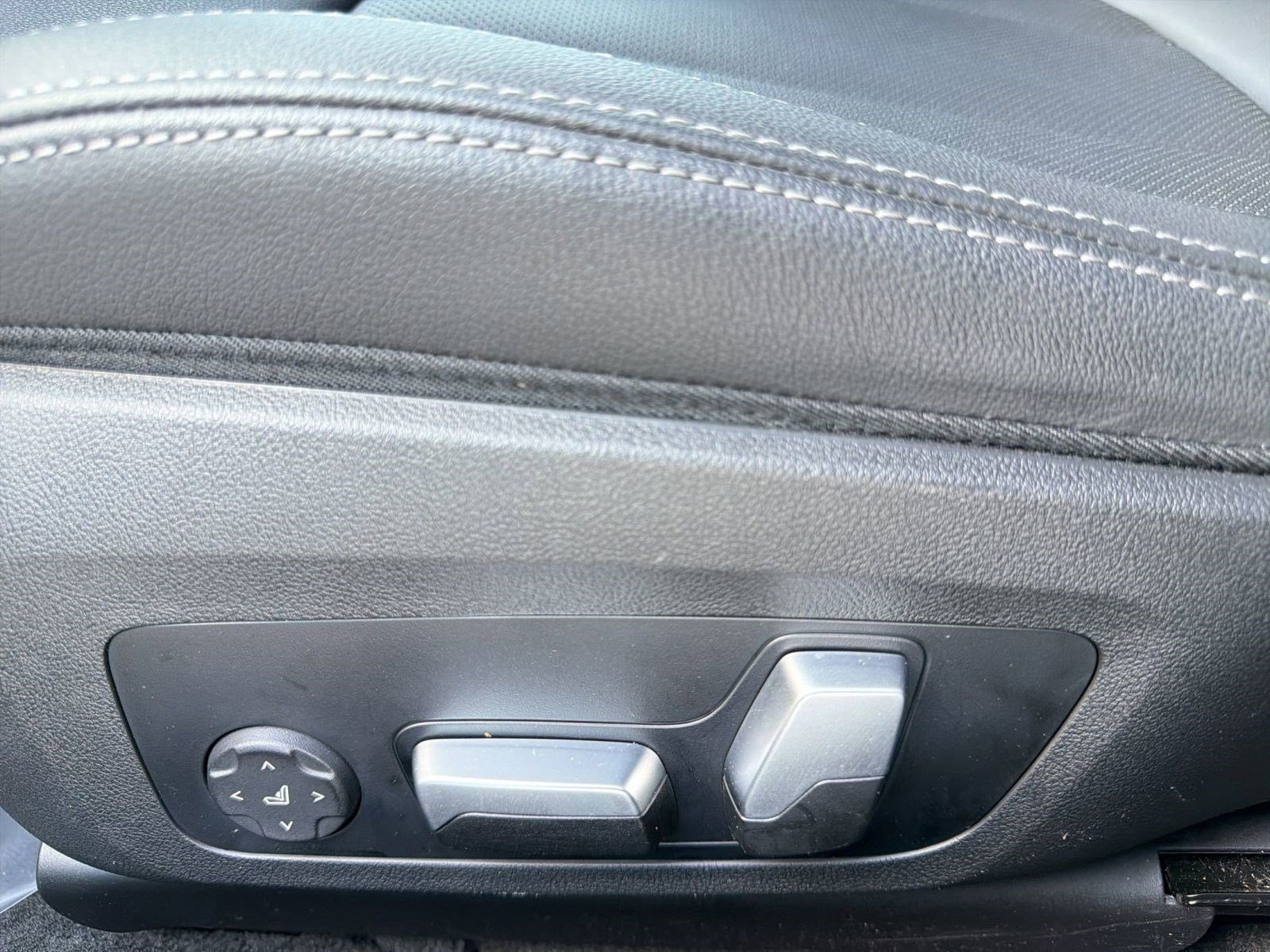 Used 2023 BMW i4 eDrive35 w/ Premium Package image 14