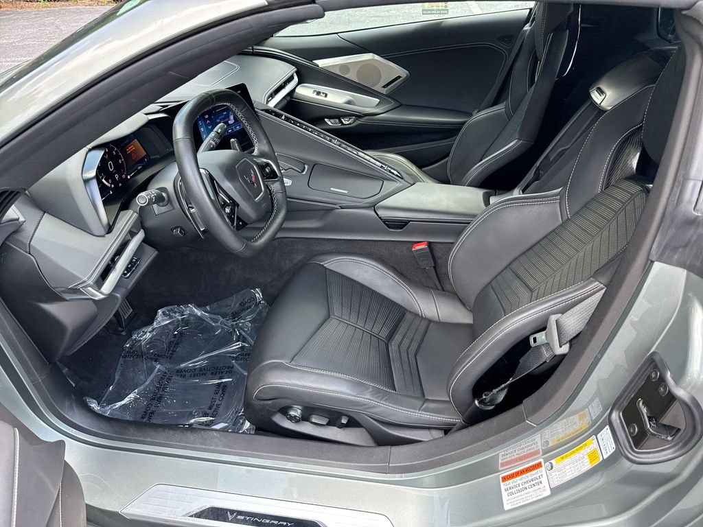 Used 2024 Chevrolet Corvette Stingray Preferred Cpe RWD image 12