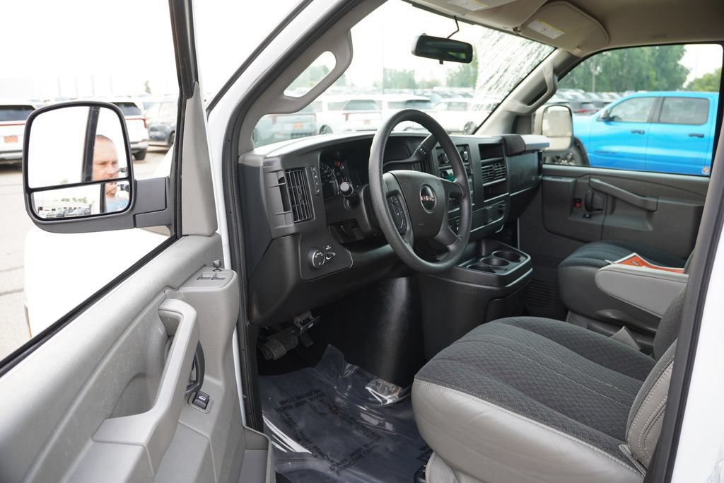 Certified 2025 GMC Savana 2500 w/ Driver Convenience Package RWD image 15