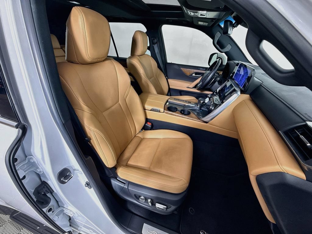 Used 2022 Lexus LX 600 4WD w/ Interior Upgrade Package image 30