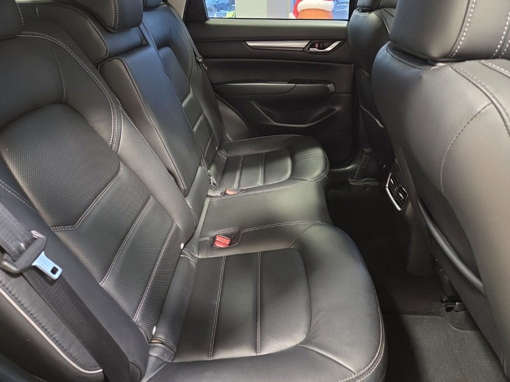 Used 2025 MAZDA CX-5 AWD 2.5 S w/ Preferred Package image 16