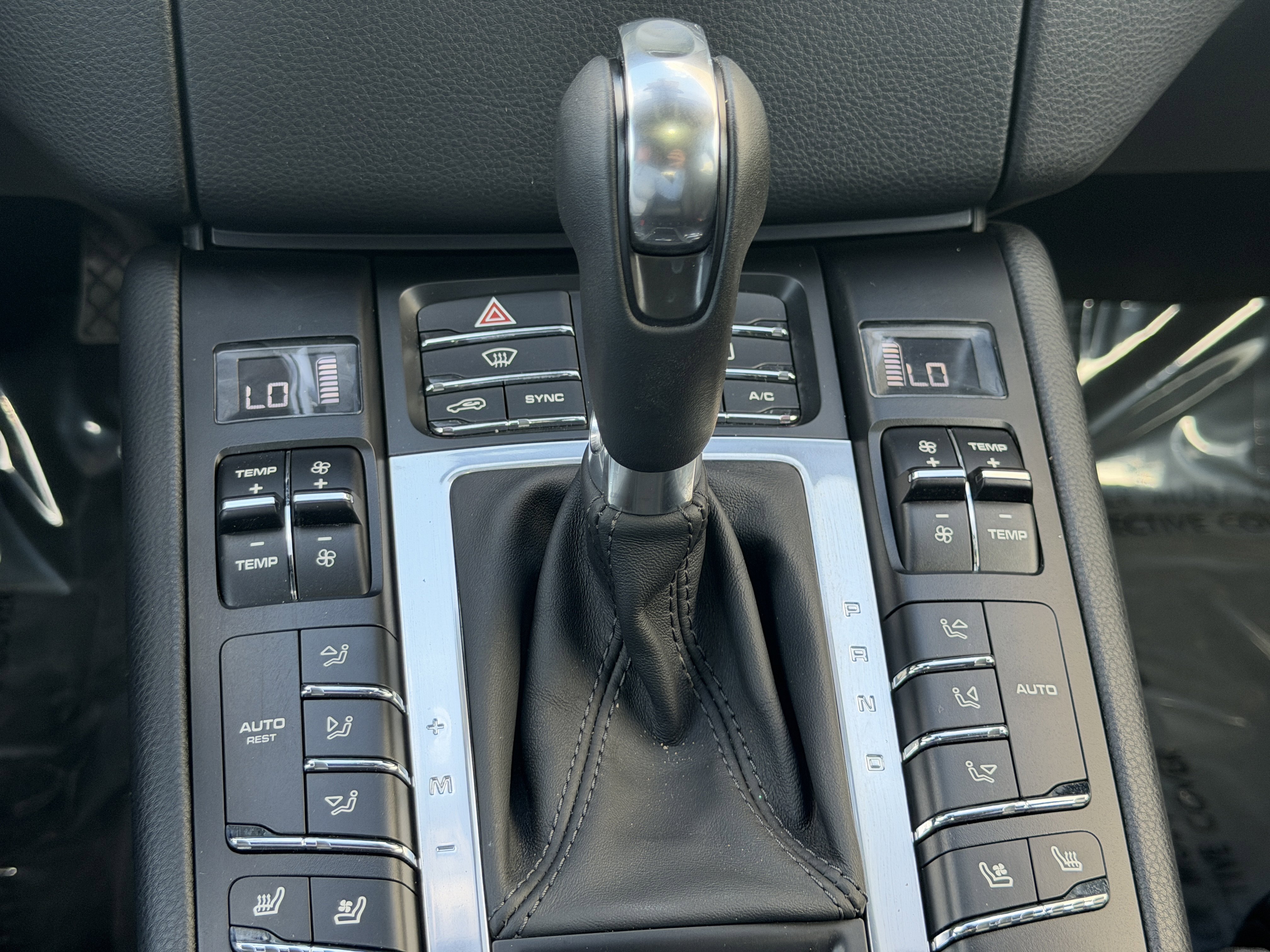 Certified 2015 Porsche Macan S image 29