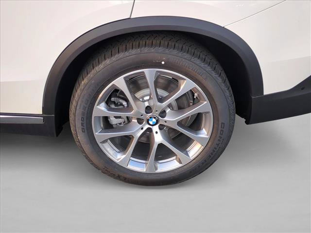 New 2026 BMW X5 xDrive50e AWD/4WD image 10