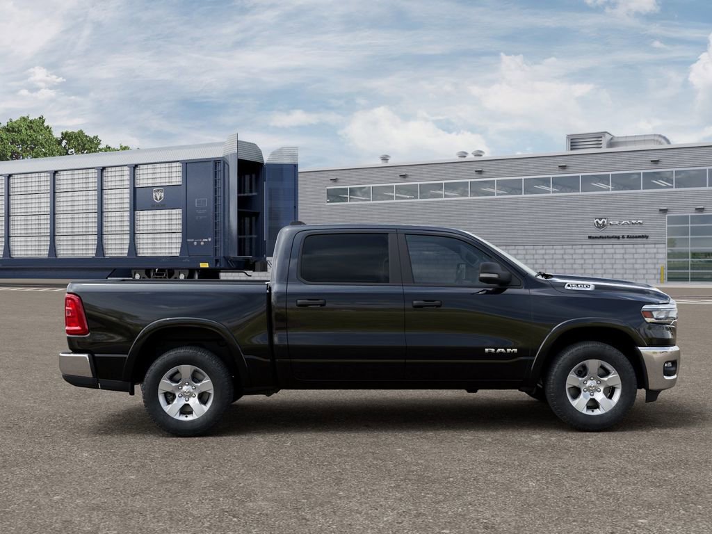 New 2026 RAM 1500 4x4 Crew Cab image 21