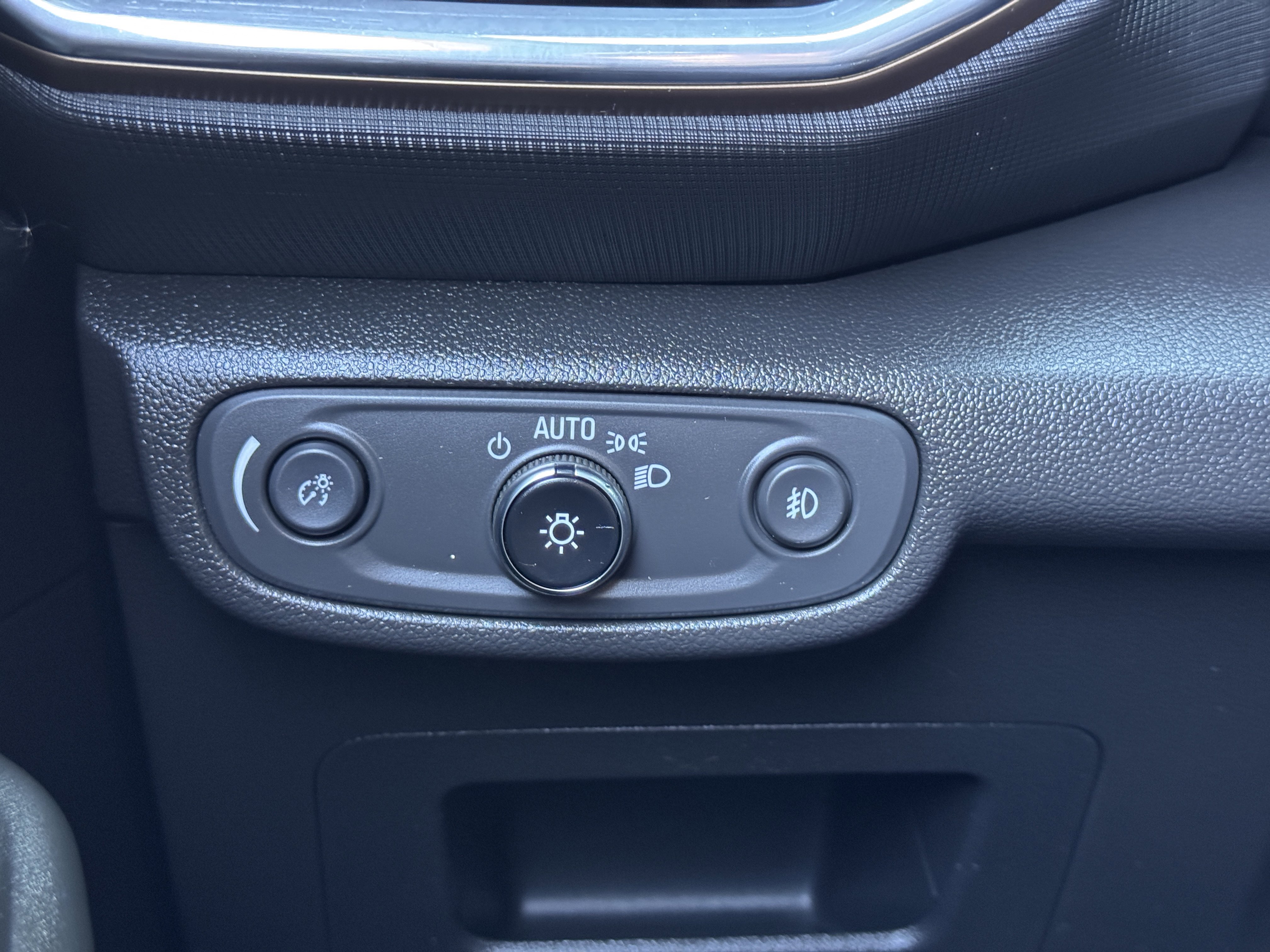 Certified 2022 Chevrolet TrailBlazer ACTIV w/ Technology Package image 29