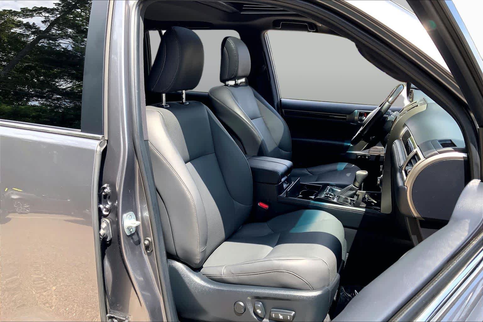 Used 2021 Lexus GX 460 Premium w/ Premium Package AWD/4WD image 8