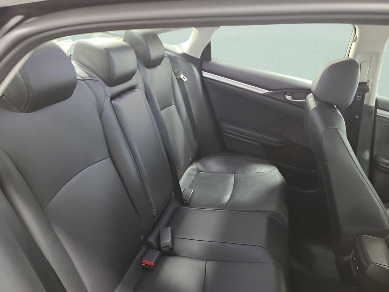 Used 2016 Honda Civic Touring image 16