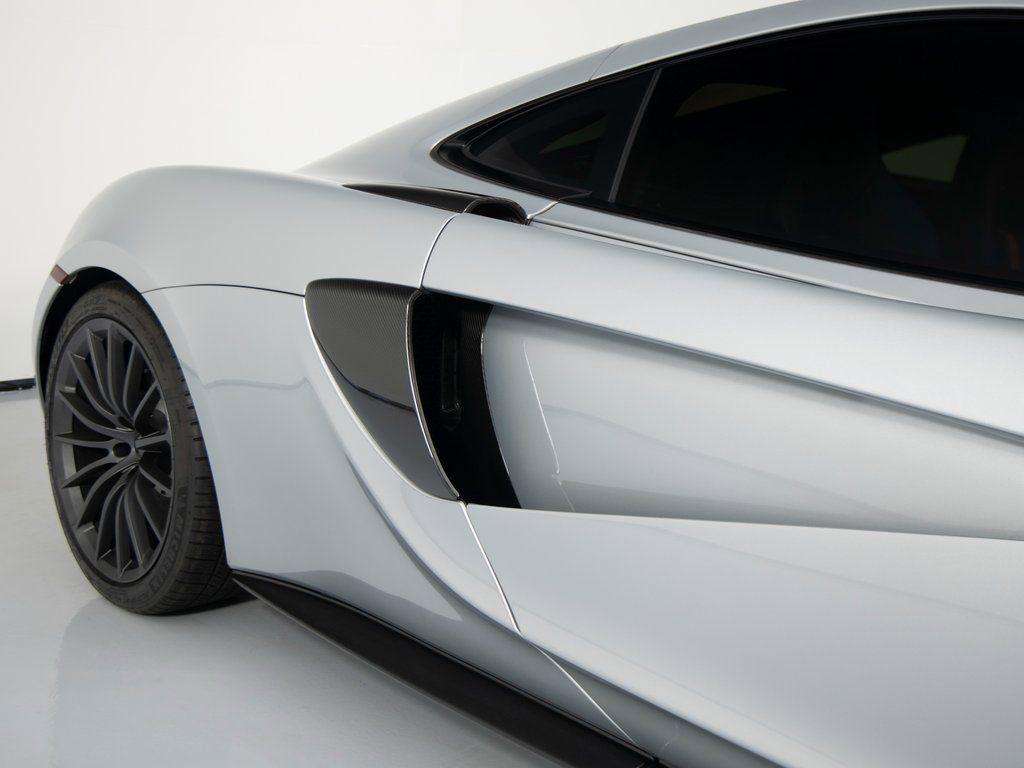 Used 2017 McLaren 570S Coupe image 38