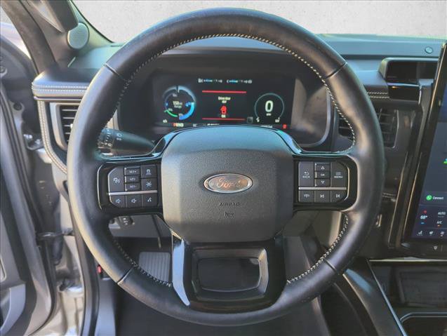 Used 2022 Ford F150 Lightning Platinum AWD/4WD image 15