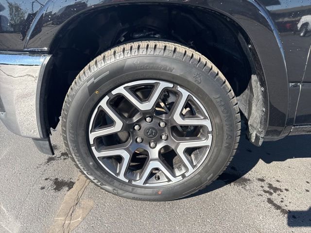 Used 2025 RAM 1500 Laramie image 24