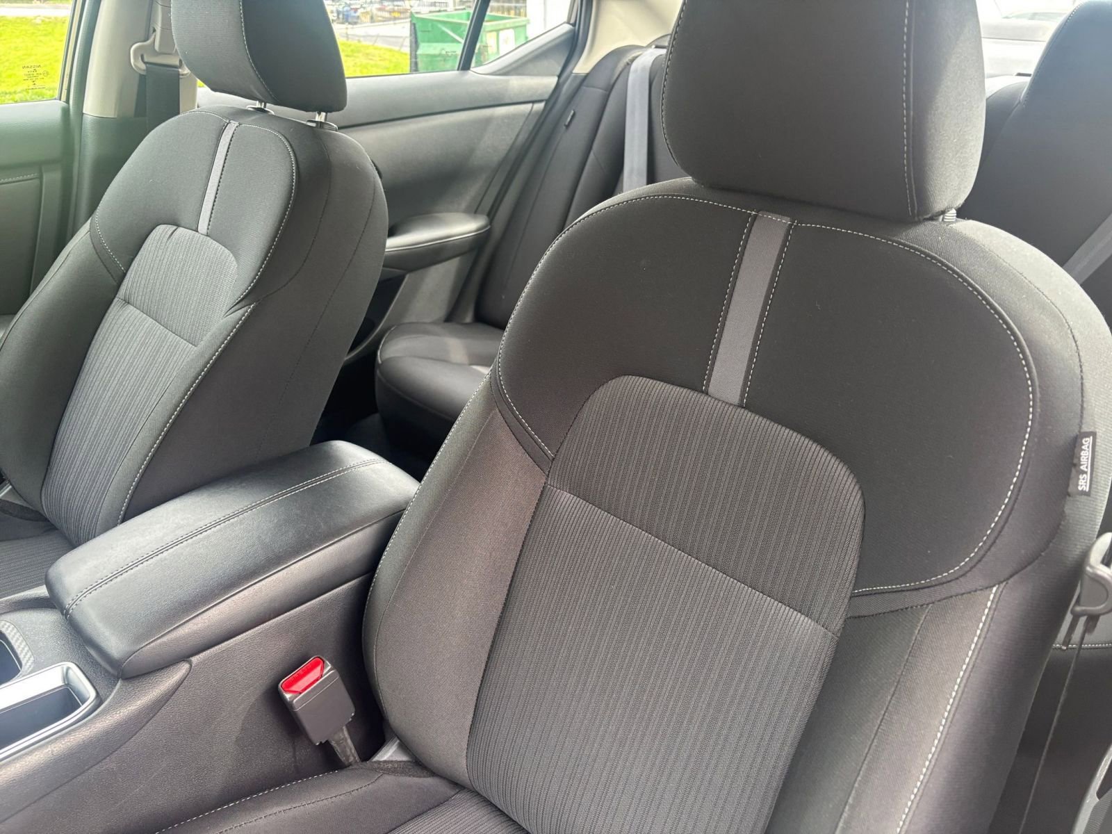 Used 2025 Nissan Sentra SV FWD image 34