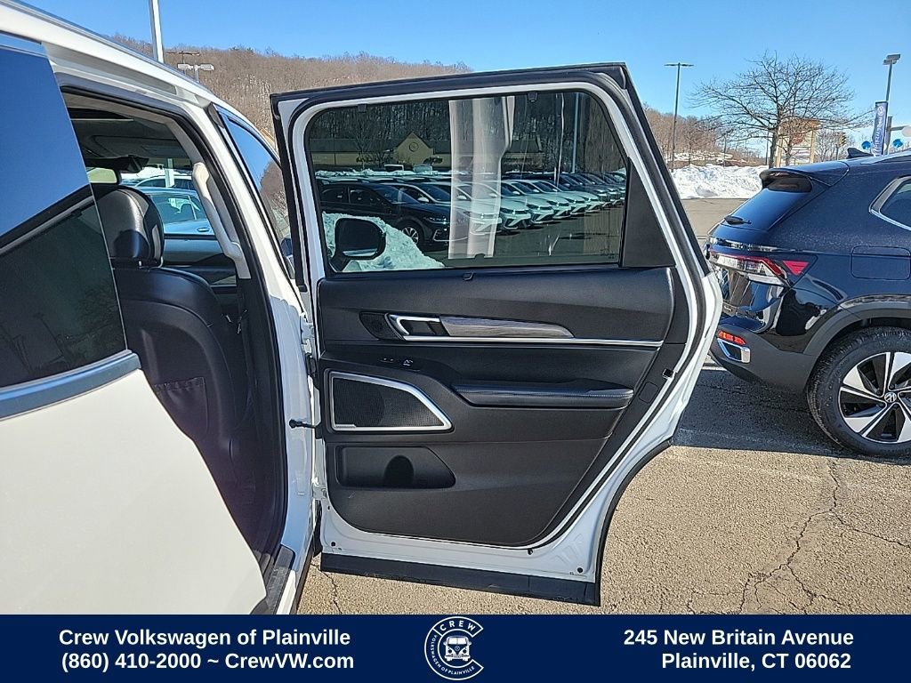 Used 2020 Kia Telluride SX w/ SX Prestige Package image 46