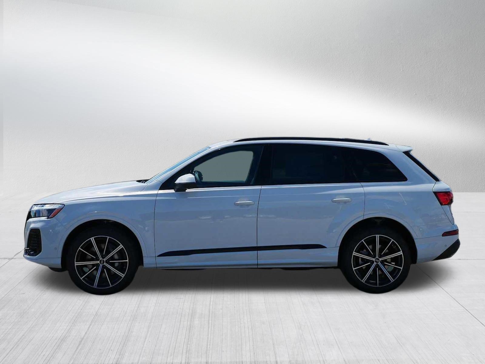 Used 2025 Audi Q7 2.0T Premium Plus w/ Premium Plus Package AWD/4WD image 3