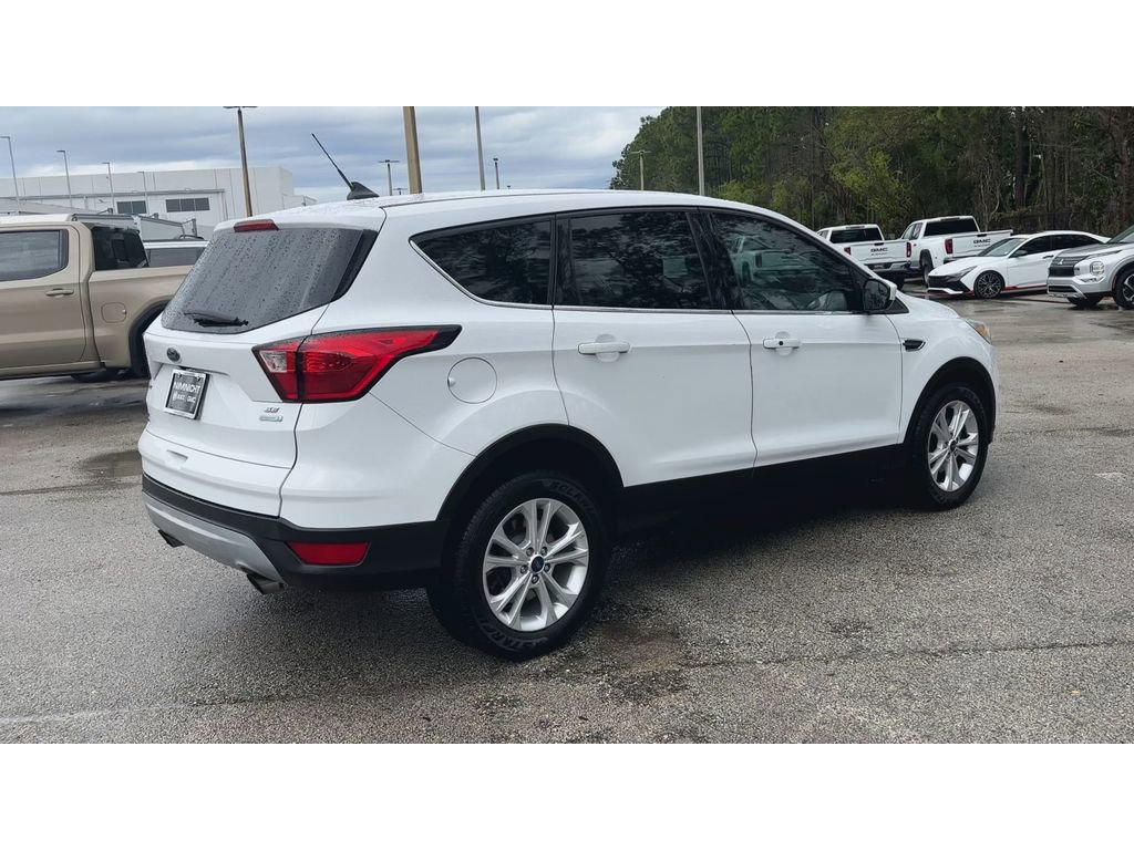 Used 2019 Ford Escape SE image 8