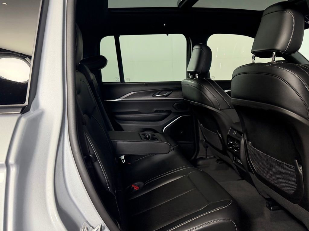 Used 2024 Jeep Grand Cherokee Limited 4xe w/ Luxury Tech Group II image 29