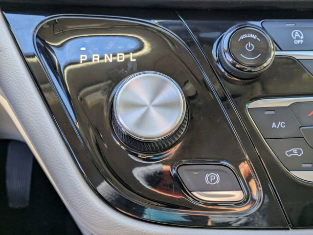 Certified 2023 Chrysler Voyager LX image 19