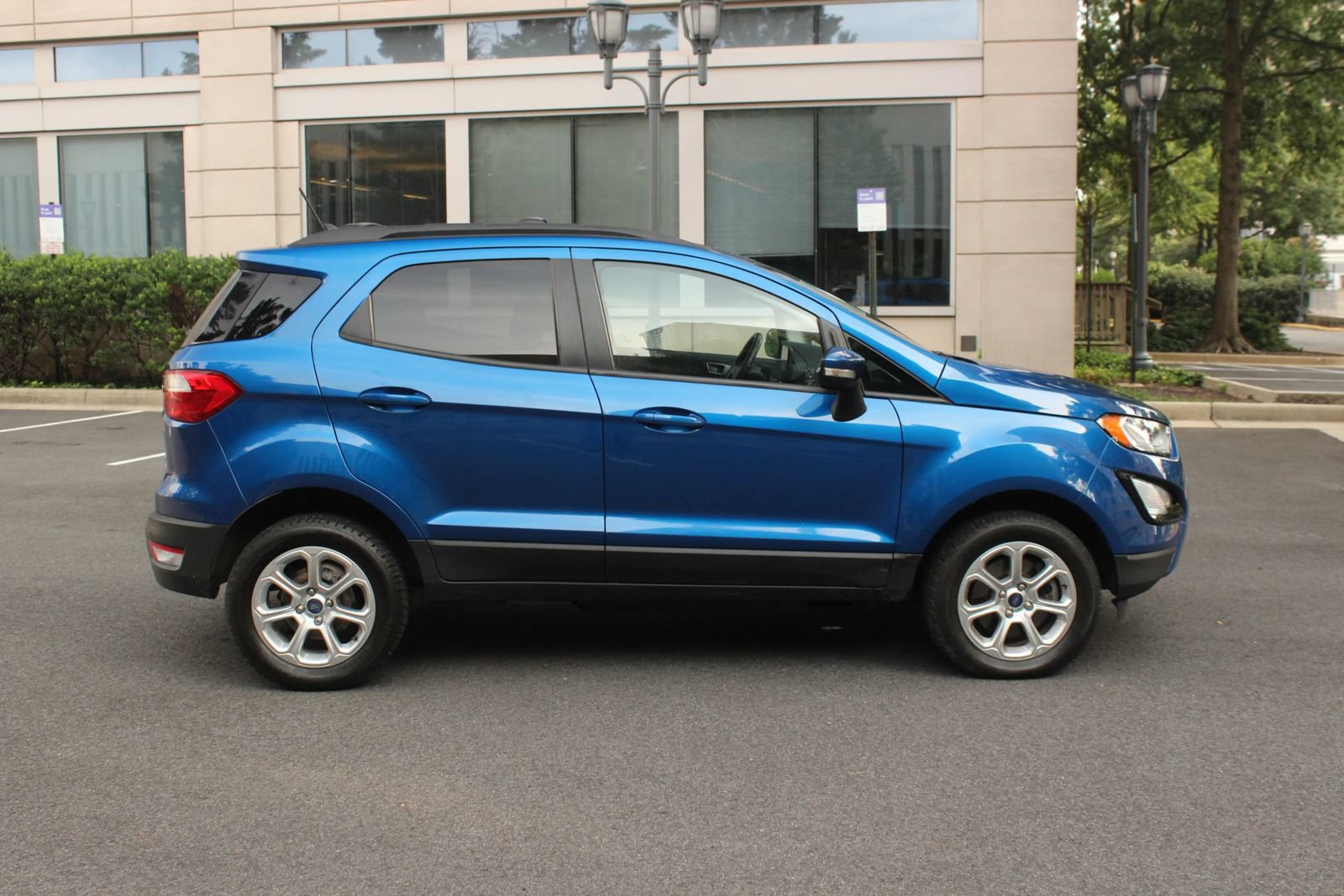Used 2020 Ford EcoSport SE AWD/4WD image 6
