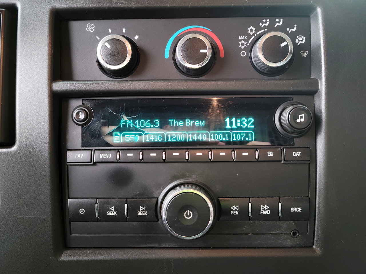 Used 2020 Chevrolet Express 2500 w/ Driver Convenience Package image 12