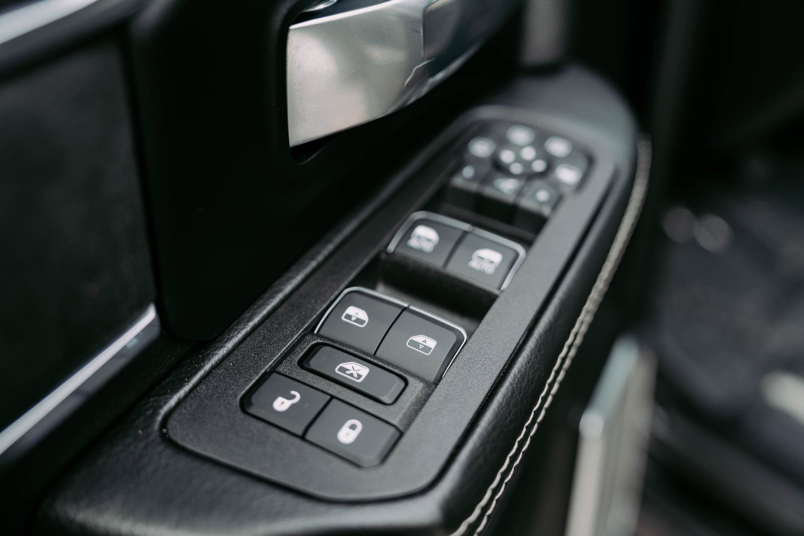 Used 2025 RAM 3500 Laramie image 17