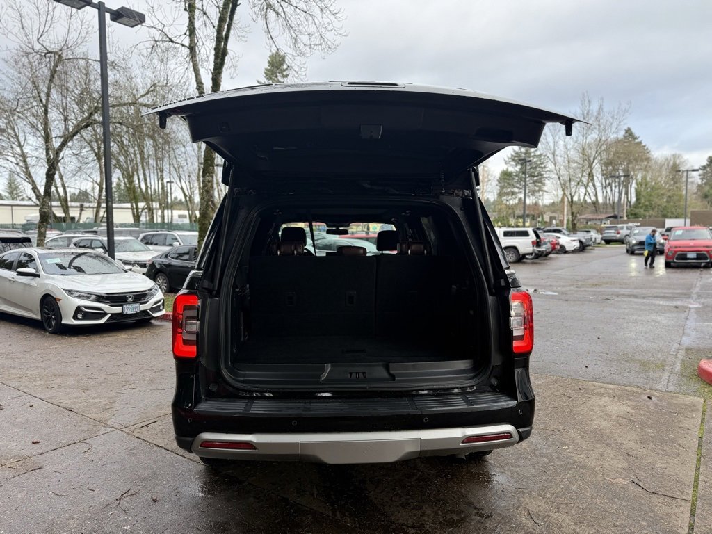 Used 2023 Ford Expedition Limited image 22