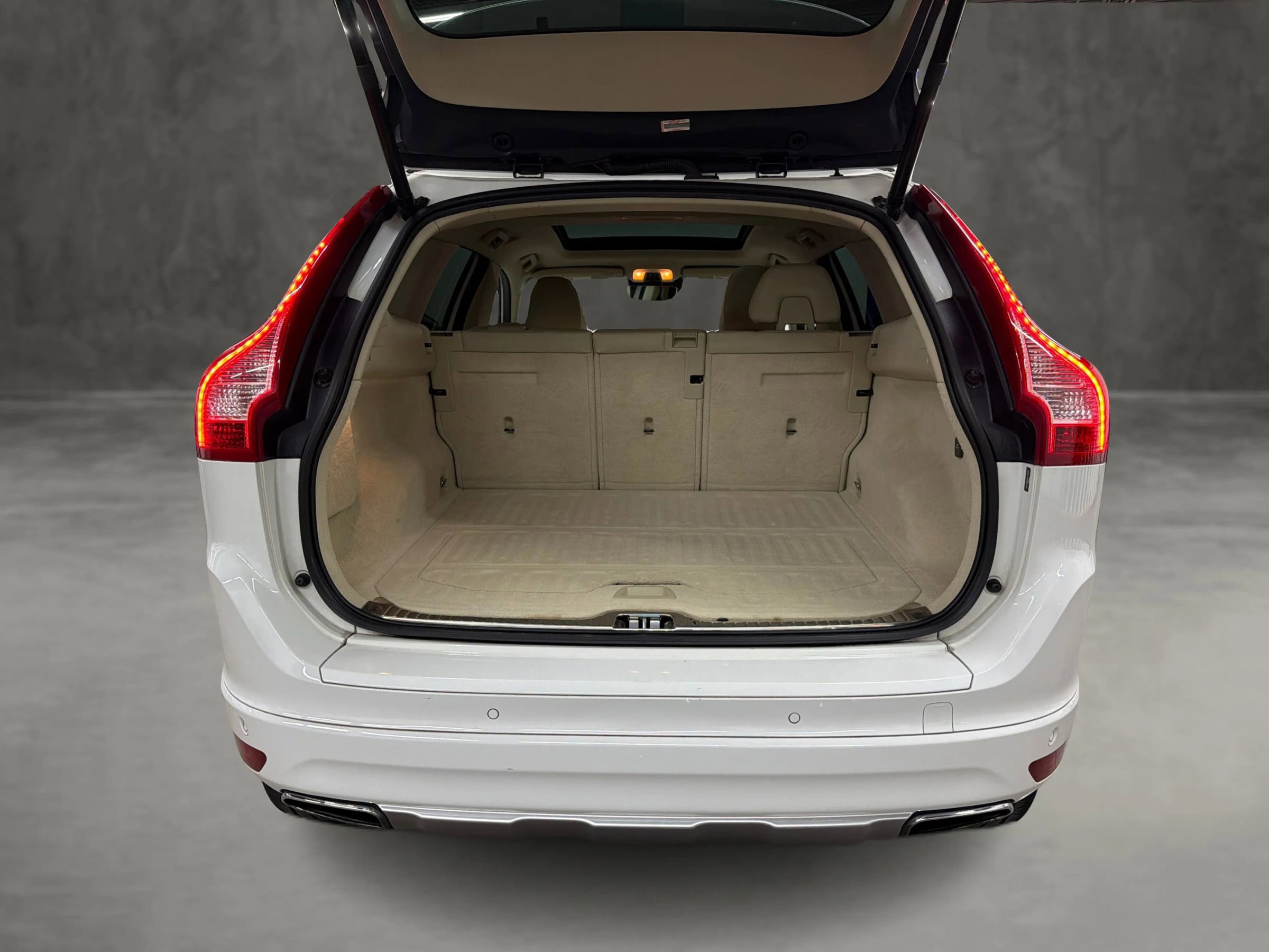 Used 2015 Volvo XC60 T5 Platinum FWD image 14
