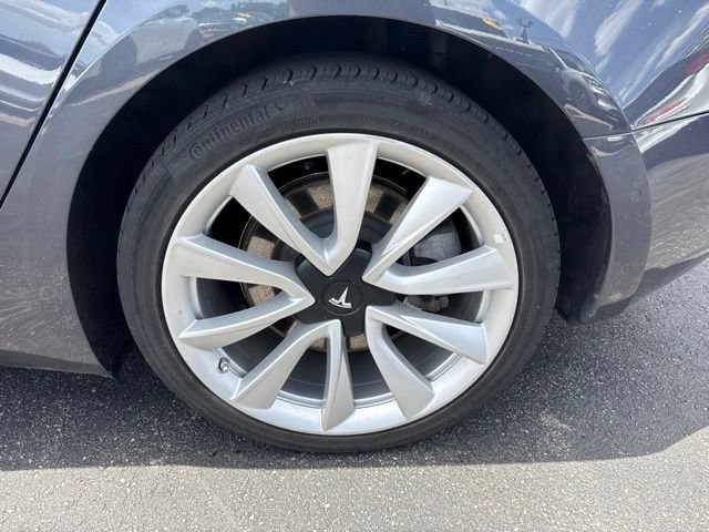 Used 2018 Tesla Model 3 Mid Range RWD image 18