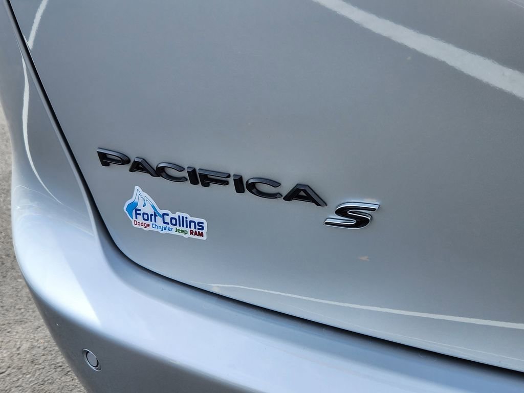 New 2026 Chrysler Pacifica Select w/ S Appearance Package image 28