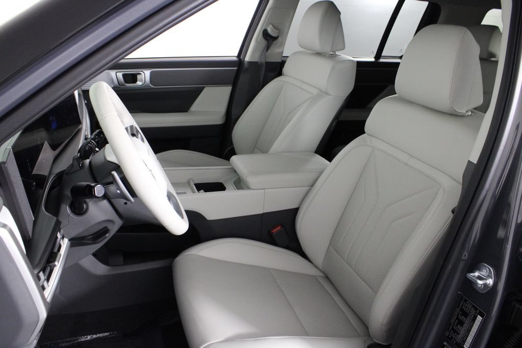 Certified 2026 Hyundai Santa Fe SEL FWD image 21
