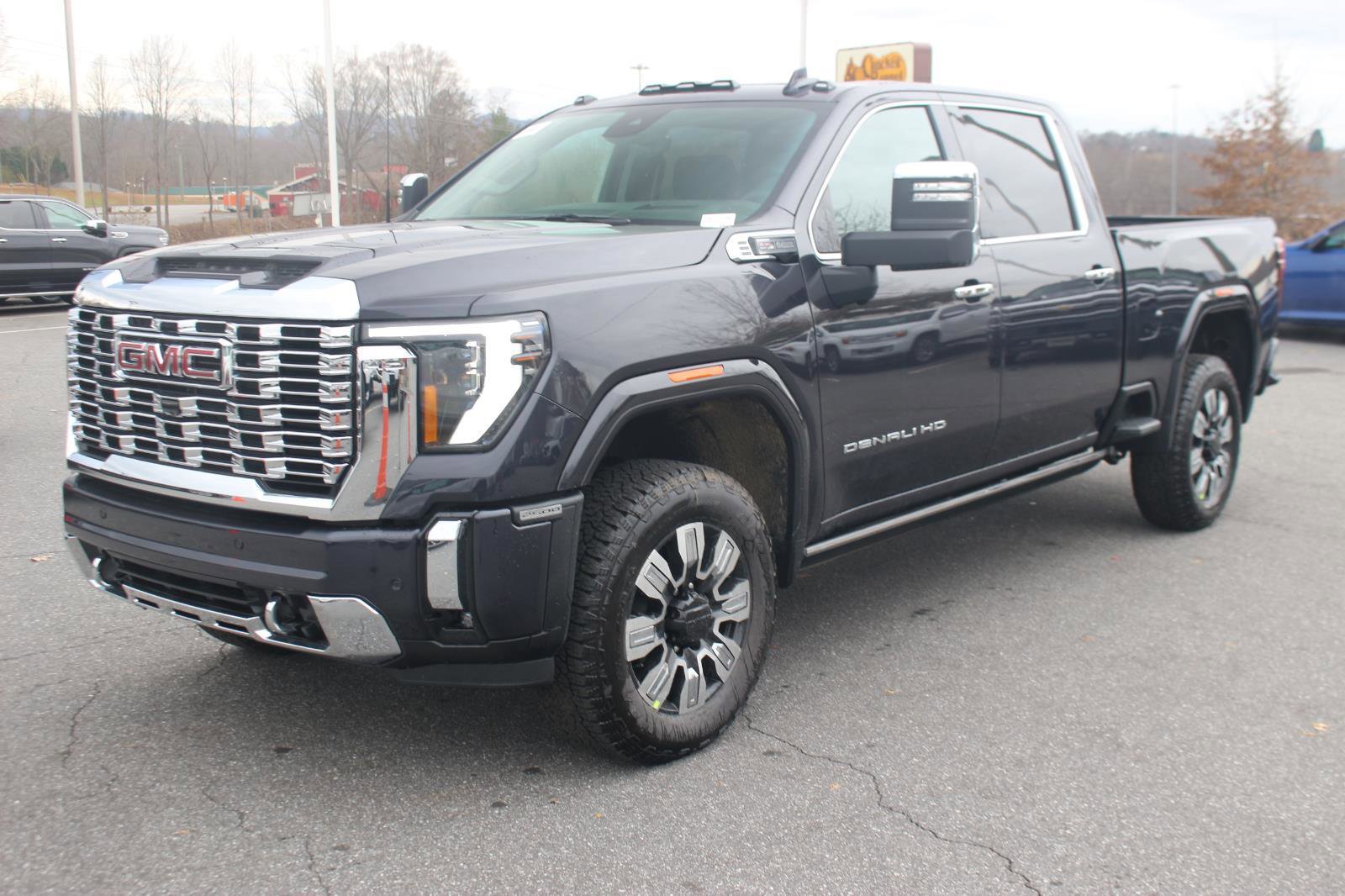 New 2026 GMC Sierra 2500 Denali w/ Denali Reserve Package image 3