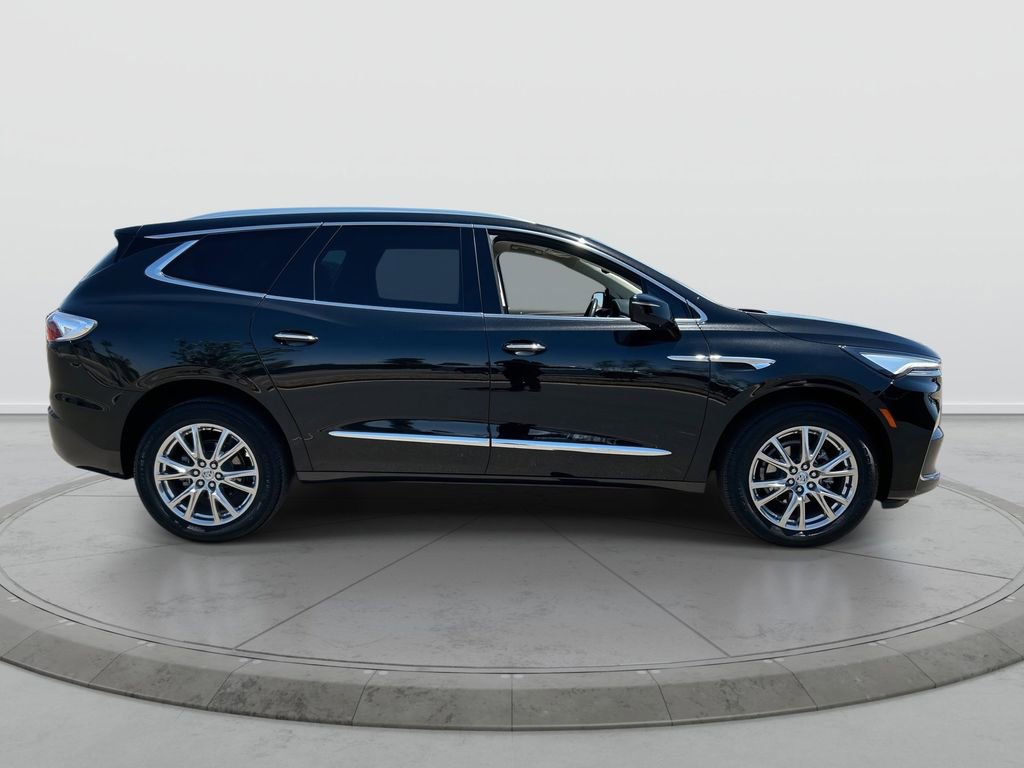 Used 2024 Buick Enclave Premium w/ Experience Buick Package FWD image 9